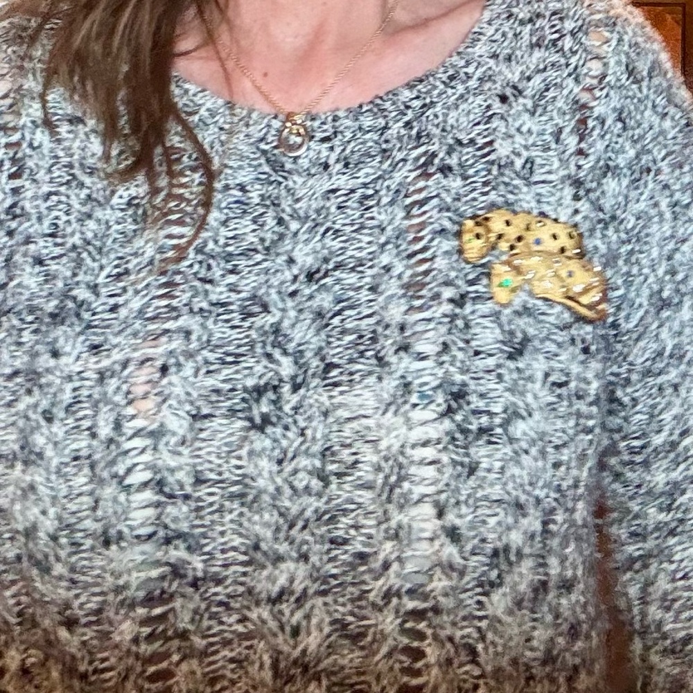 Vintage Gold Leopards Large Brooch Pin with Rhinestone Encrusted - Picture 7 of 7